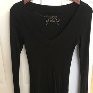 Old Navy Perfect Fit V-neck - size small